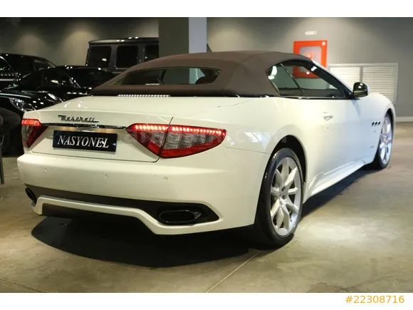 Maserati GranCabrio 4.7 Image 8